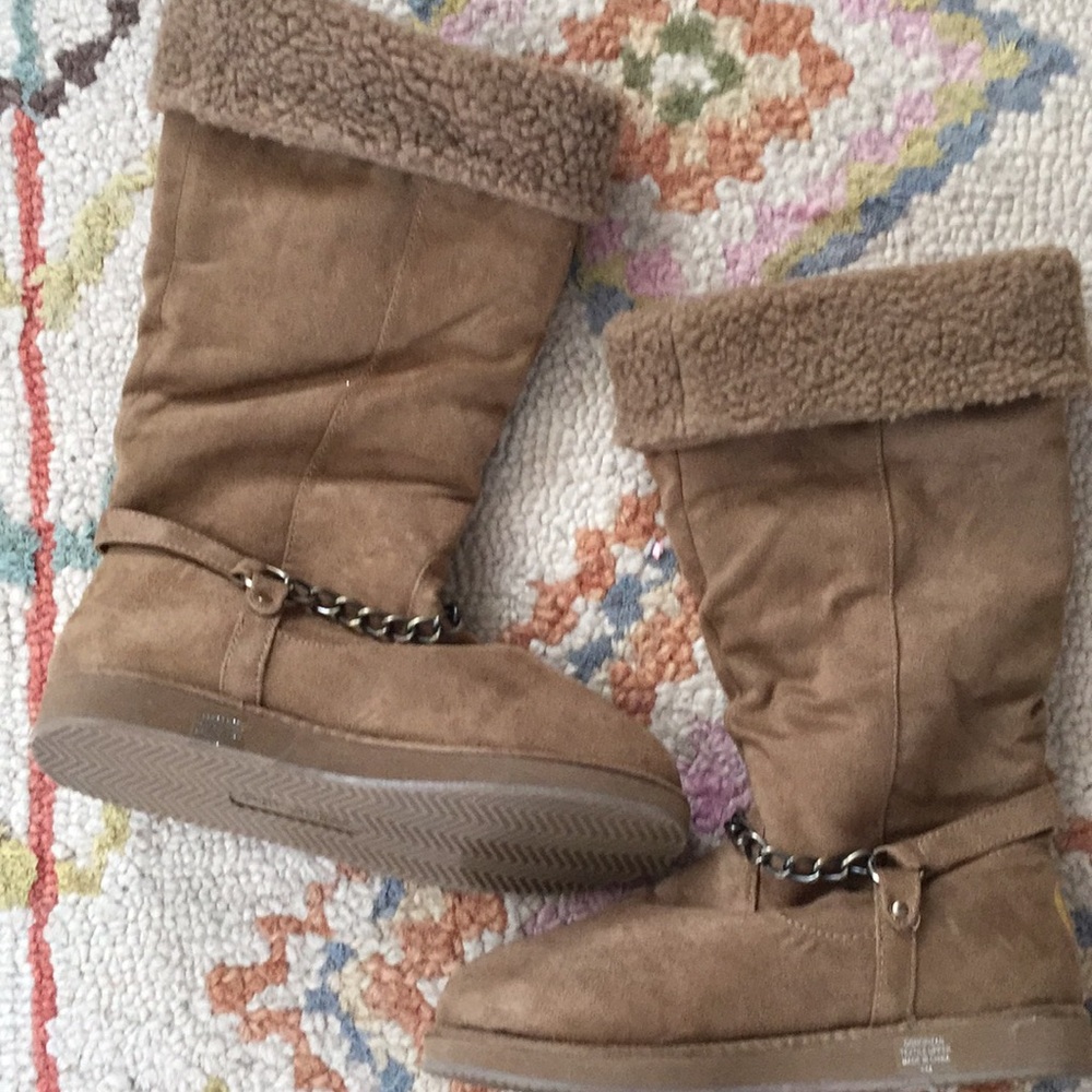 G by Guess Horizan Tan Fold Over Boots Size 6 M